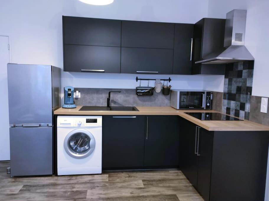Logement Proche Hypercentre Caen Exterior foto